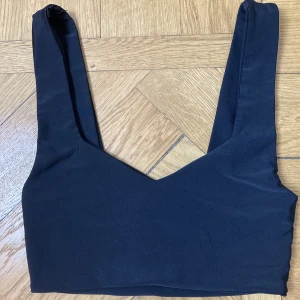 Top - Bkack too Zara 