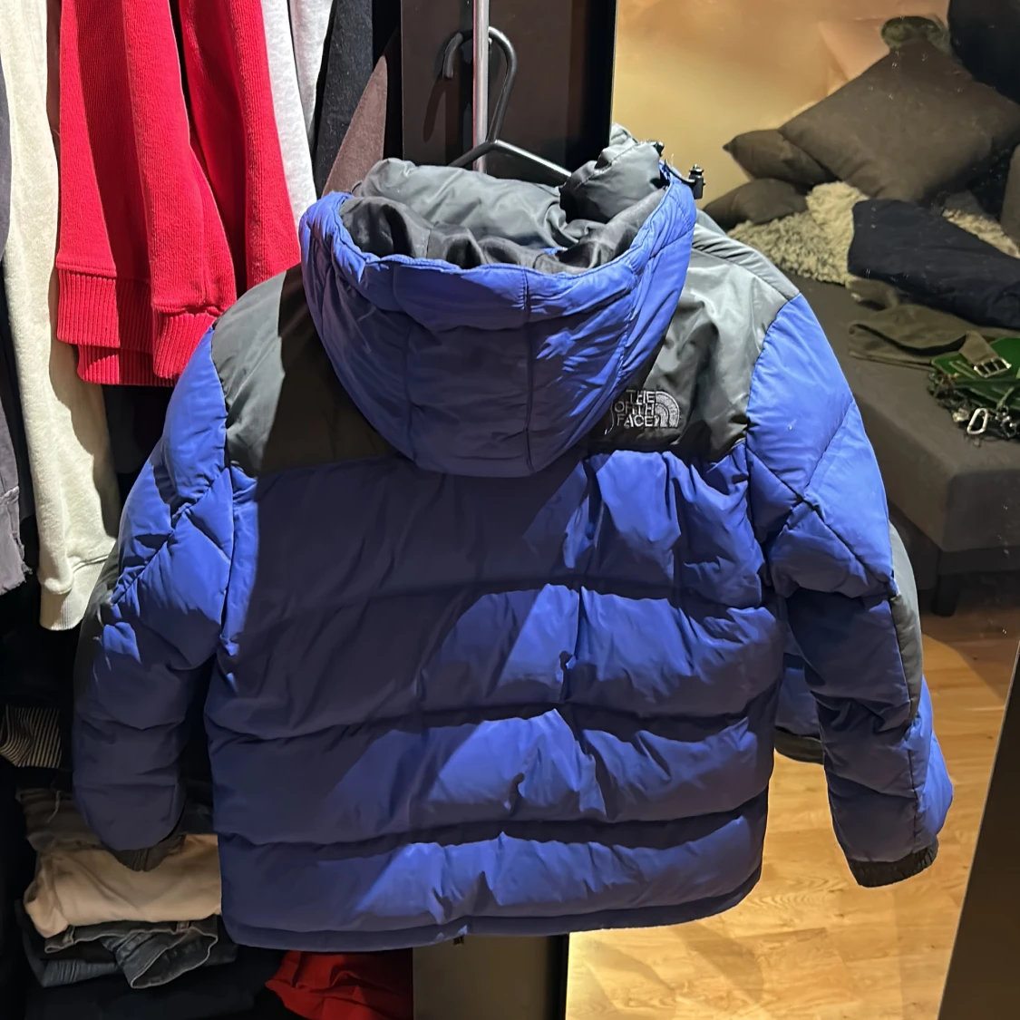 Blå northface jacka - 90