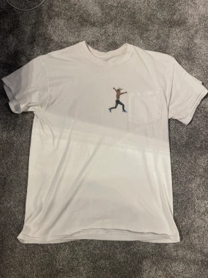 Travis scott x Virgil Abloh - Säljer iväg mina feta t-shirt med en tår i ögat.  Tröjan har några år på nacken men är fortfarande i ett fint skick 