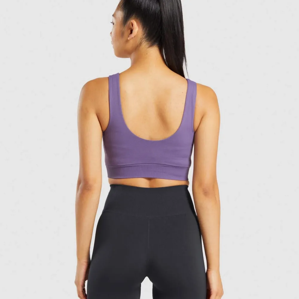 Sport bh från Gymshark, kollektionen lightweight breeze.  Frakt 30kr. Toppar.