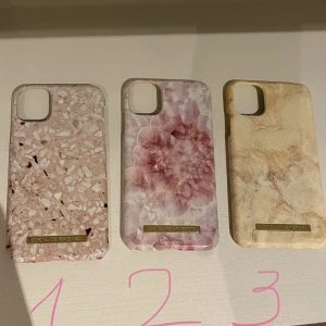 iPhone 11 skal - Jättefina skal ifrån ideal of Sweden. Alla är för iPhone 11, 75kr st, skal 2 är såld