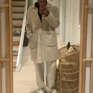 Kappa  -  vårkappa från Weekday i storlek 54