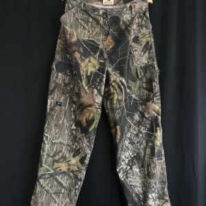 Camo pants - Baggy camo pants from MossyOak Condition 10/10 Size L-XL I recommend it to 185-195 cm tall people. 