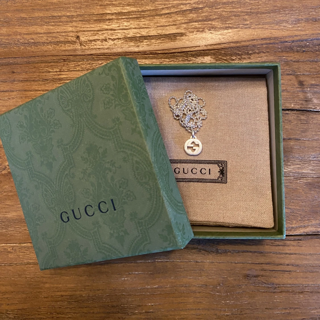 Gucci halsband  - 90