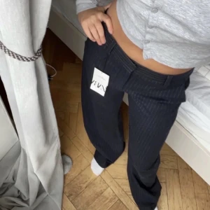 Kostymbyxor  - Jättefina kostymbyxor från Zara💓💓första bilden är lånad💓