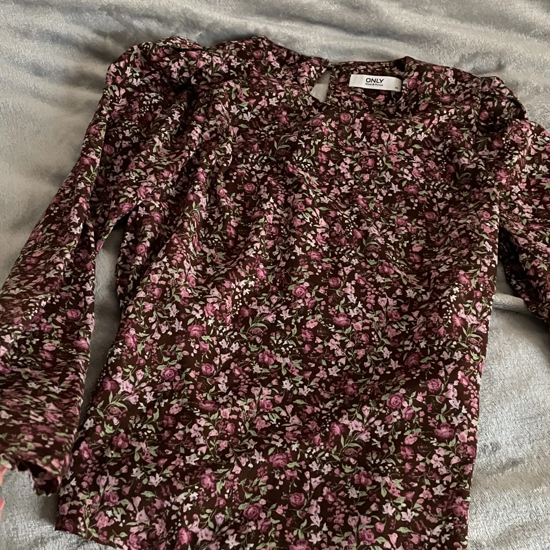 Jättesöt topp Only xs-s ny