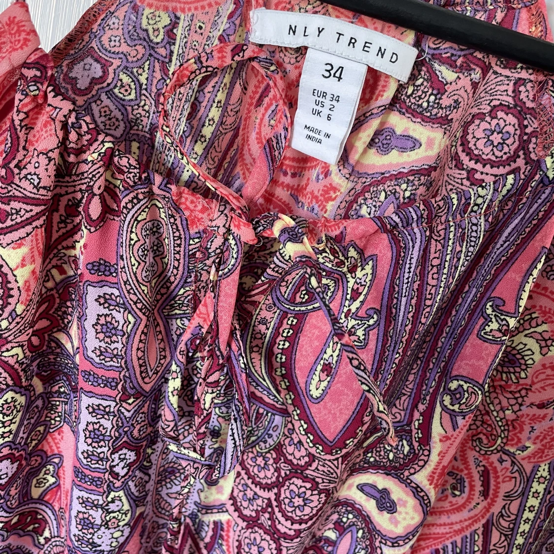 Mönstrad sommarklänning - 91