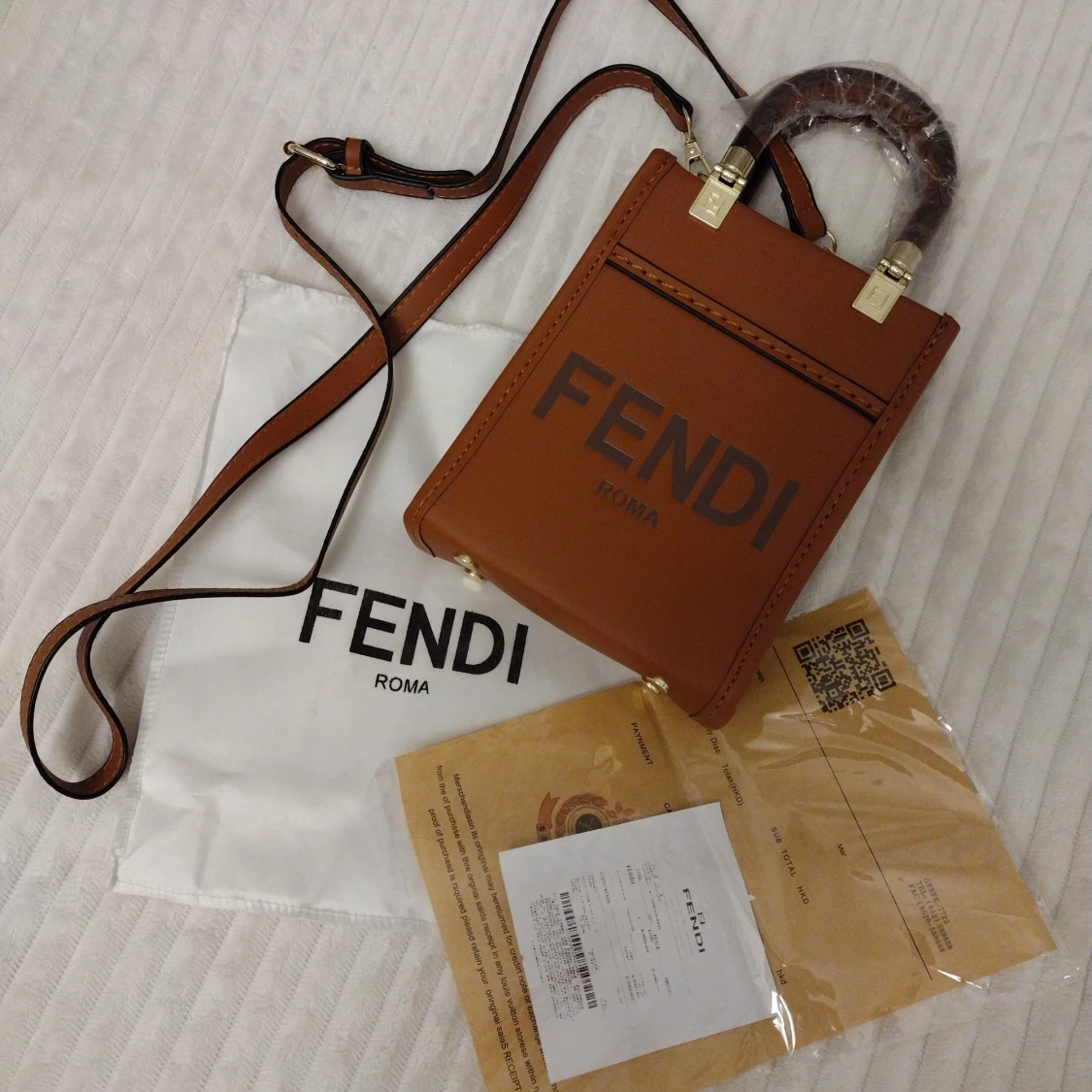 Fendi, mini Sunshine Shopper bag - 91