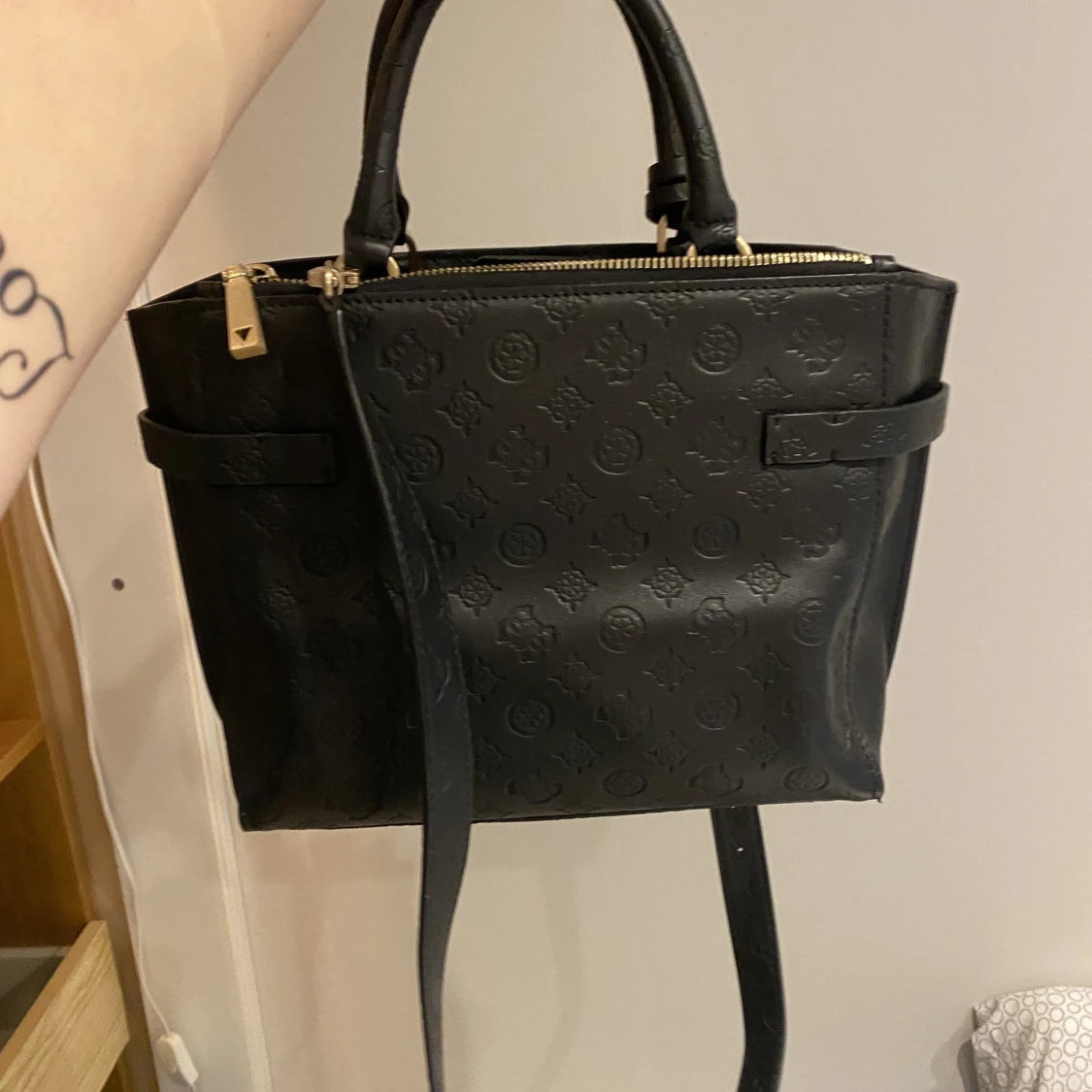 Guess väska (som ny)  - 90