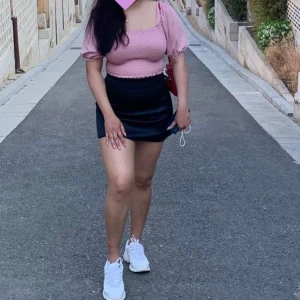 Svart kjol från Zara - Svart kjol från Zara, använd få gånger