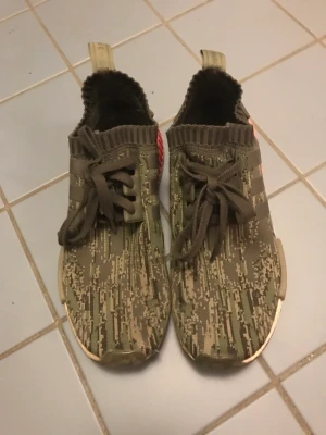 Adidas NMD - NMD i mycket bra skick, 8.5/10 storlek 42. Ingen box