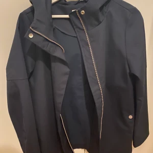 Elvine Jacka - Size S, like new, used only once, no damage