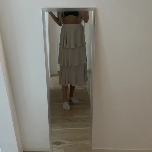 Ginatricot kjol  - Helt oanvänd ginatricot kjol i superfin modell men inte min stil. I storlek 36.