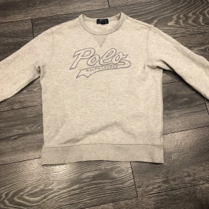 Polo Ralphlauren - Polo Ralphlauren sweatshirt  Skick 9/10. Äkta!