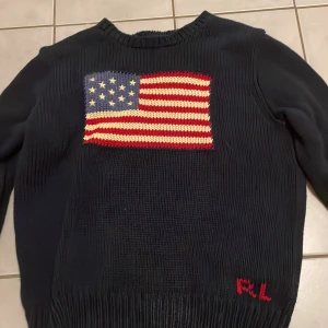 Ralph lauren  - Oanvänd ralph lauren tröja i storlek xs. Nypris är 1000kr. Säljer den för 400 kr. Priset går att diskuteras❤️❤️❤️