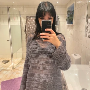 Hope tröja  - Tröja från hope! Den har gått upp lite som man ser på sista bilden men inget man tänker på