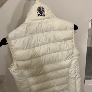 Parajumper väst  - Dam, storlek M 