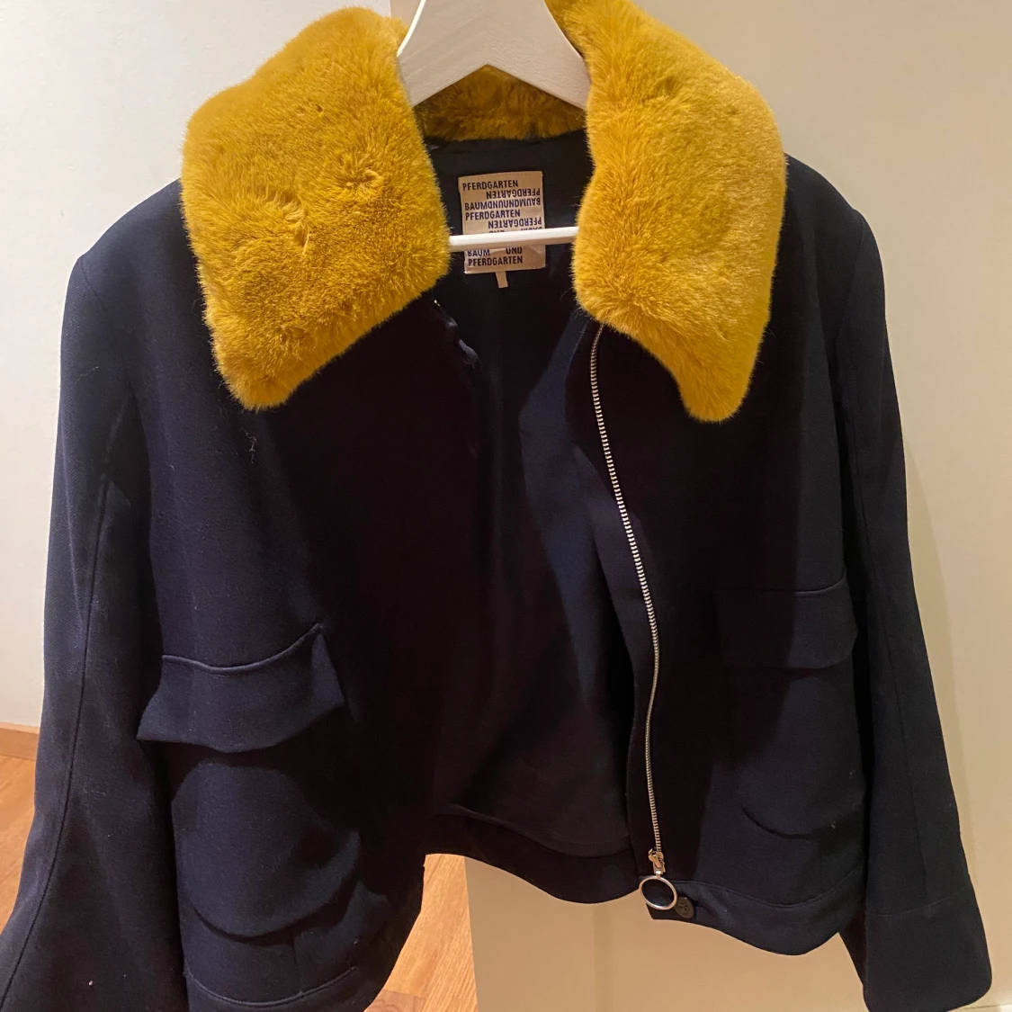 Baum Und Pferdgarten Jacka