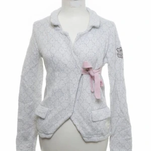 Odd Molly kofta  - Första bilden är lånad! Skillnaden är att min kofta är grå i snöret. Den är oanvänd och i storlek s 