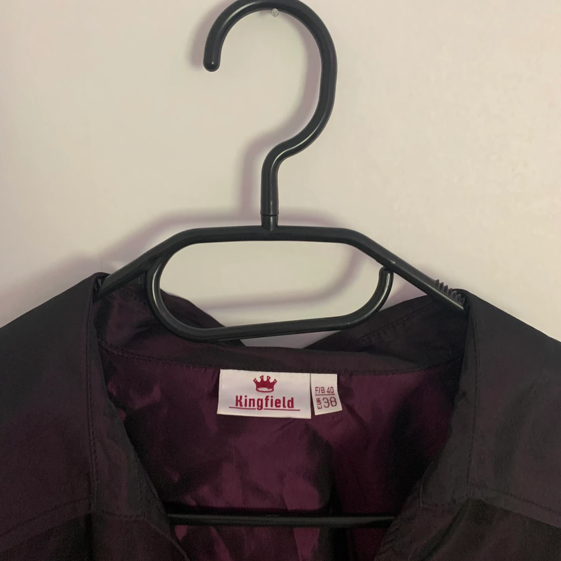 Lila skjortjacka. - 91