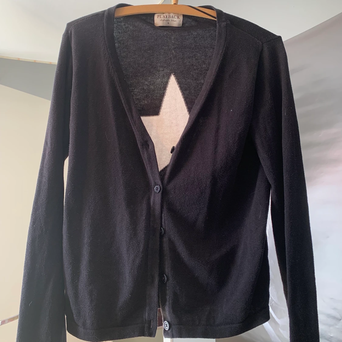 Svart kofta med stjärna tryck - 90