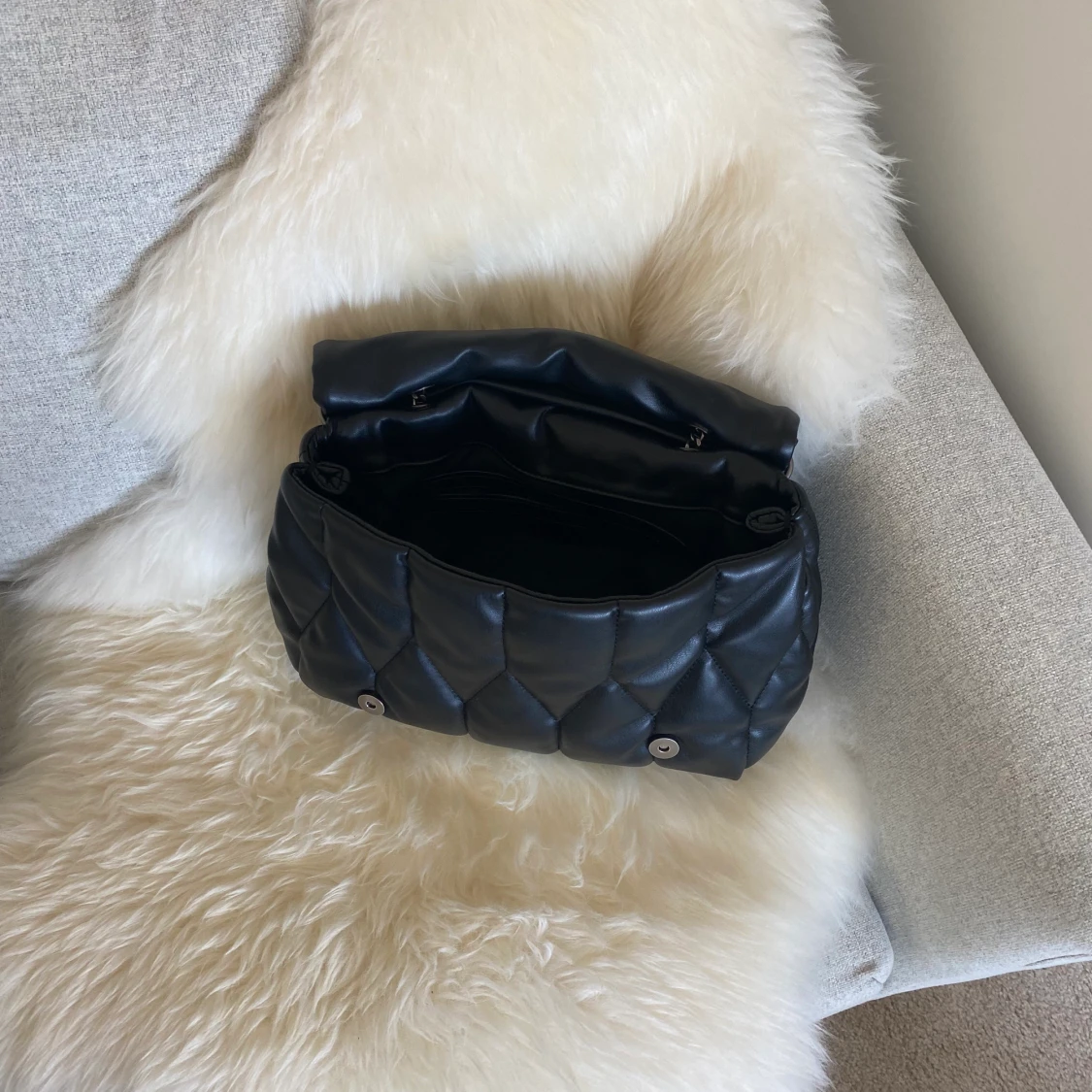 Svart zara väska i läder - 90