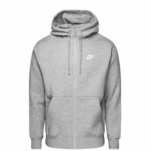 Nike  - Nike kofta i super bra skicka som en kommer till användning, köparen står för frakten.