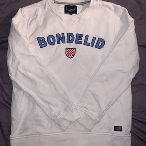 Bondelid Crewneck strl M - Använt fåtal gånger, sitter och passar bra. Frakt tillkommer 59:- om möjlighet att mötas upp inte finns.