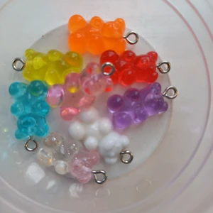 Gummibjörns berlocker - Gummibjörns berlocker i olika färger.  2 kr st+frakt