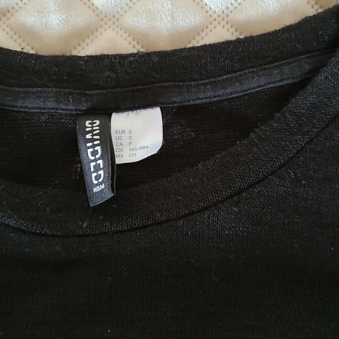 Fin svart tröja med spets  - 91
