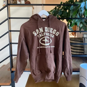 hoodie - snygg hoodie köpt här på plick!