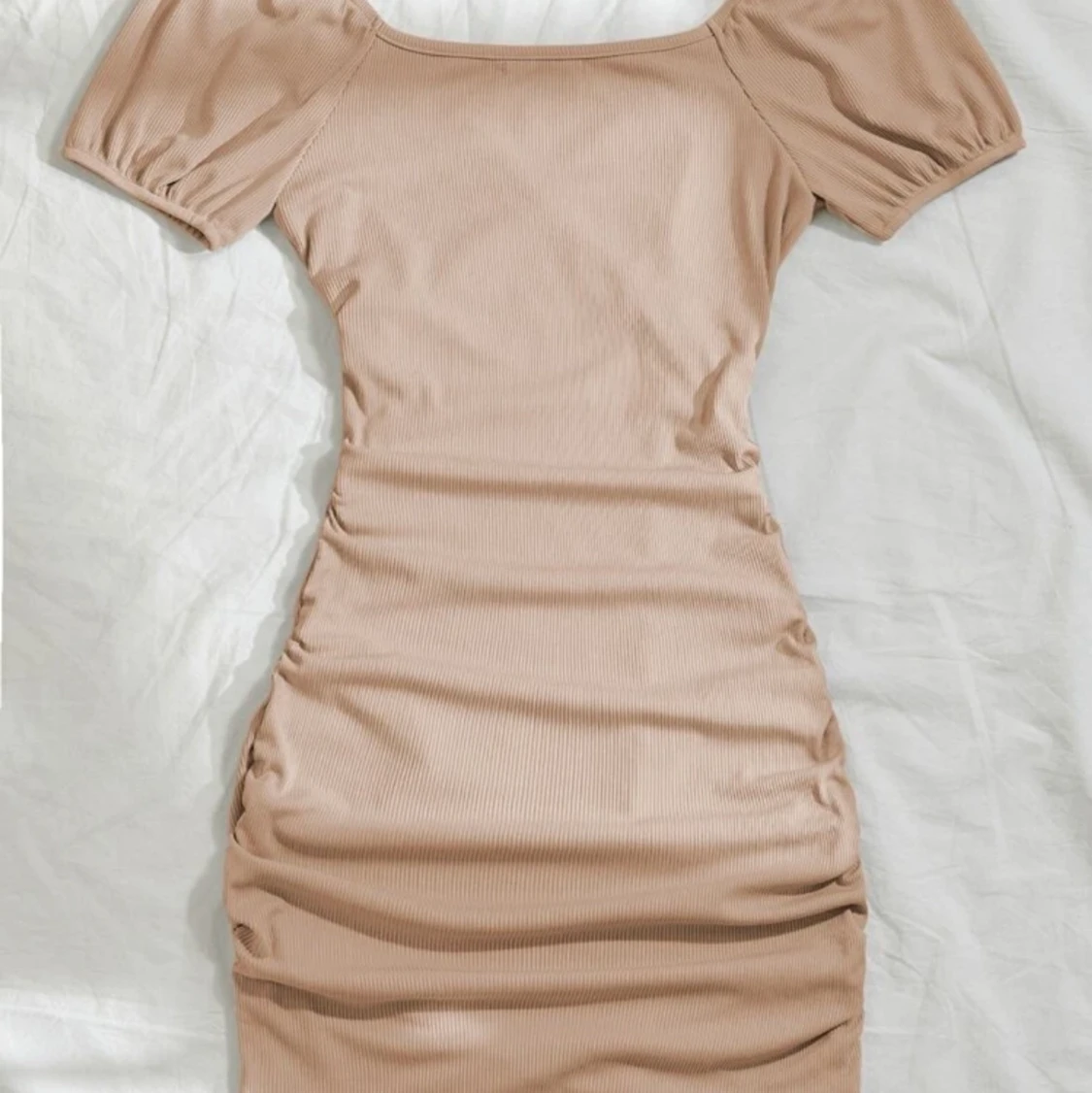 Beige klänning  - 91