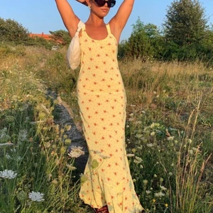 Realisation Par The Allegra  - Säljer min superfina äkta Allegra klänning från Realisation Par i storlek XS. Aldrig använd, ligger fortfarande i orginalförpackningen.