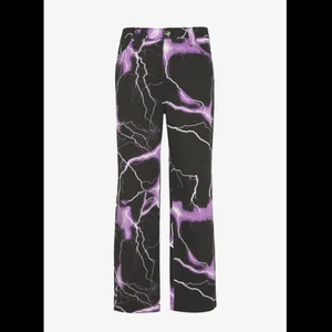 Jaded london  - Säljer dessa snygga och coola jeans från Jaded london! Använda ett fåtal gånger, som nya.💜 ⚡️