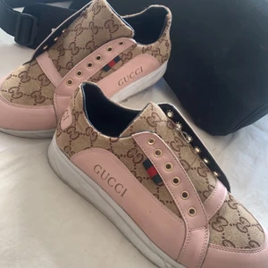 Skor  - Det är ganska nice men det va stor på mig