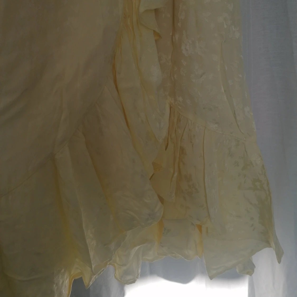 Ljusgul Långklänning  - 91