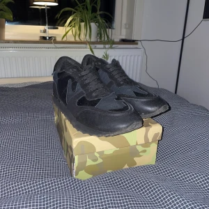 Valentino skor - Inte min typ av skor säljer de nu använda lite men inte alls mycket. 