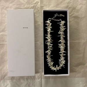 Eytys halsband  - Helt nytt oanvänt Eytys Malibu Necklace.