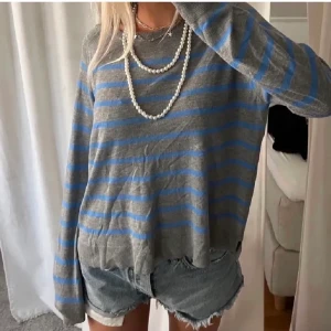 Zara tröja  - Randig zara tröja storlek m passar s/m 