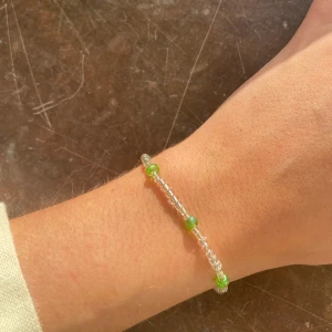 Gunnel  - Här är våran andra modell Gunnel som finns i färgen grön. Hör av er här på Plick eller i DM på Instagram om ni är intresserade av att köpa.💚