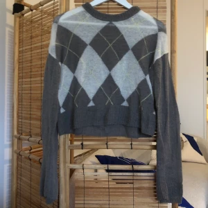 weekday knitted topp - weekday tröja, asgo men använder ej själv! som ny