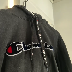 Champion Hoodie - Köpt för 2 år sedan och har inte används nu på senaste året