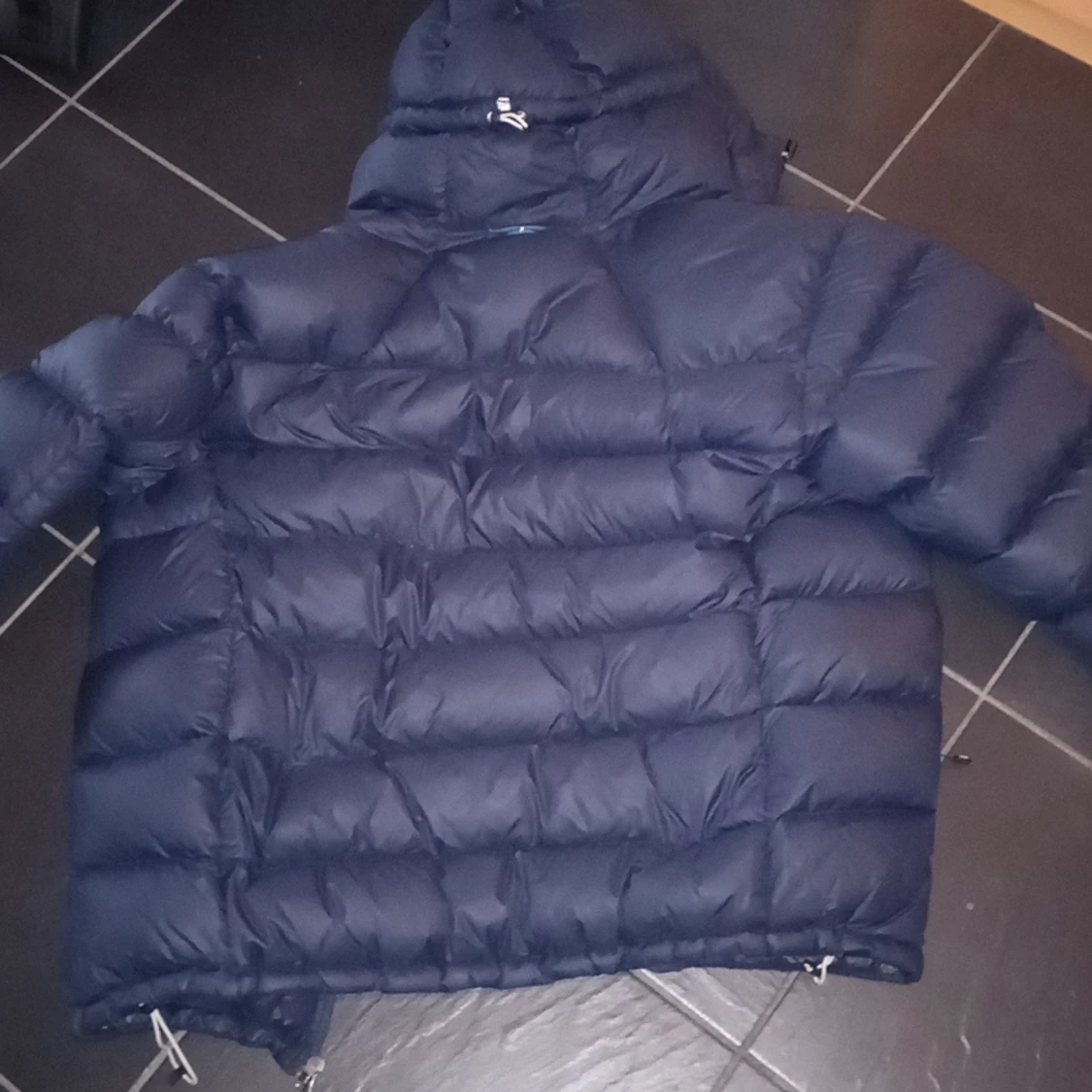 Peak Performance vinterjacka färg Navi blå - 91