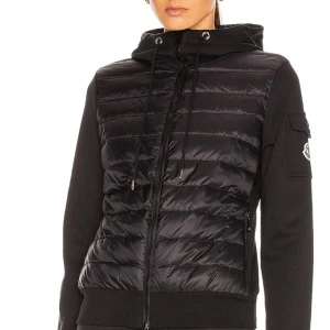 Hej Komm till mig för et bra pris ❤️ - Hej jag söker efter dina mocler jaka.väst.västjaka/ stålek skriver vi Ken stålek så kollar jag på det men ett bra pris 👍