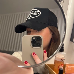 Von Dutch keps - Säljer den populära, slutsålda von dutch kepsen i nyskick!!