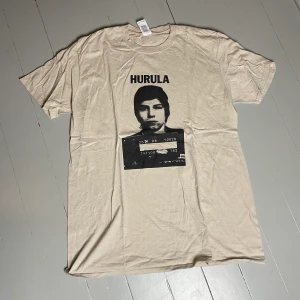 T-shirt - Hurula t-shirt i toppskick. Köpt efter hans senaste spelning på Cirkus Stockholm 🖤