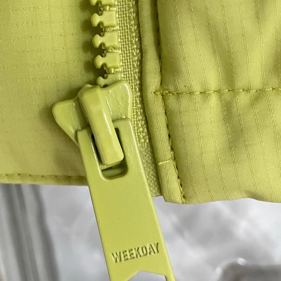 Grön dunväst  - 91