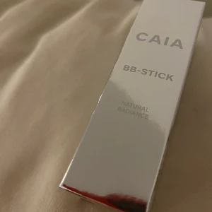 CAIA BB stick - Oanvänt!! bara öppnat men såg med en gång att den inte var min färg!😊 original pris 245kr, mitt pris 170kr