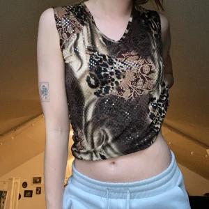 Glittrig topp - Glittrig/paljett topp