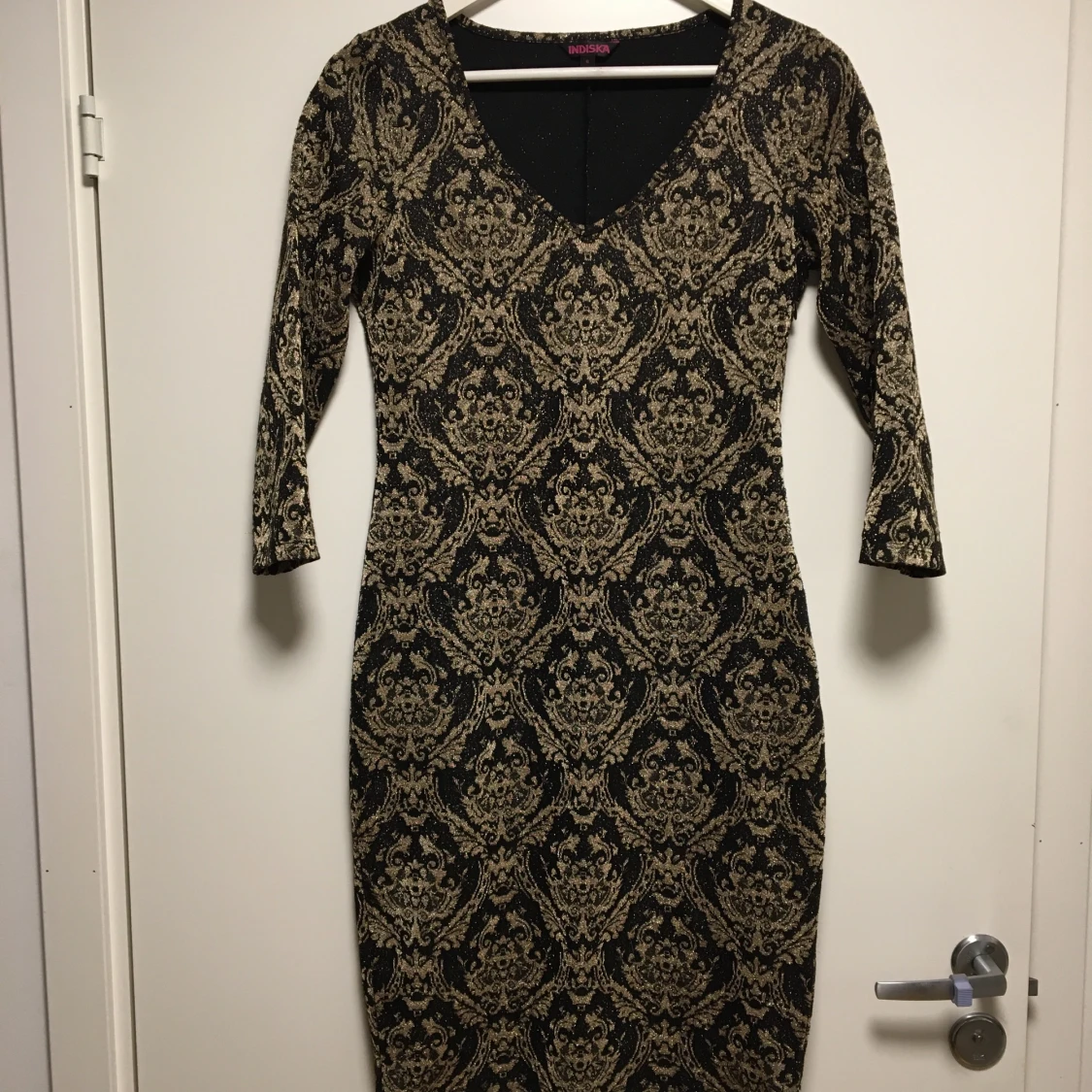 Mönstrad klänning - 90